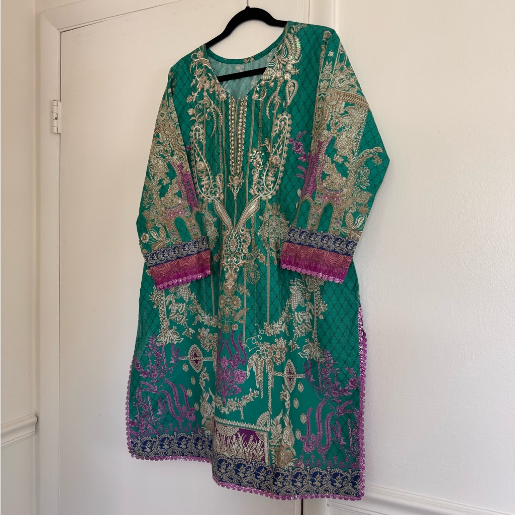 Brand New 3pc Junaid Jamshed Lawn Embroidery Suit